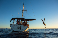 Plongeon après la grimpe